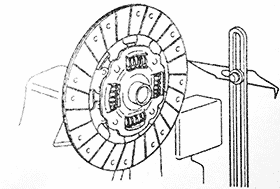 Проверка износа шлицевой ступицы ведомого диска